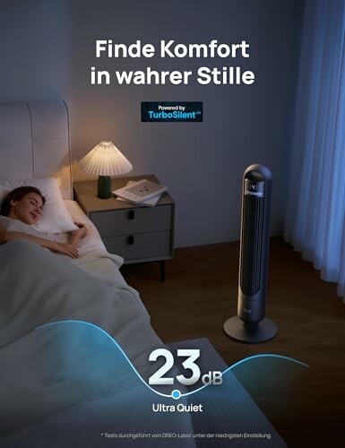Person schläft in einem ruhigen Schlafzimmer mit einem leisen Ventilator.